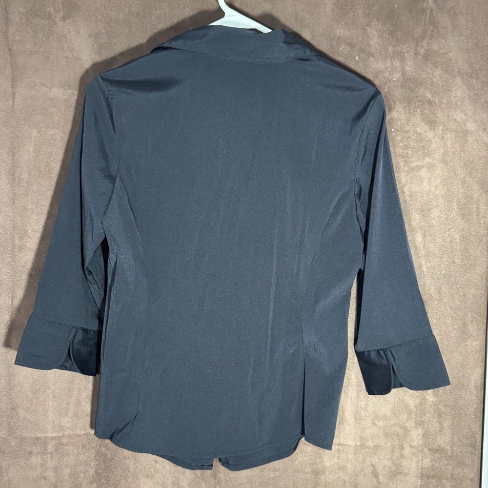 Charlotte Russe Black Blouse Top 3/4 Sleeve Button Front Ruched Fitted Career - Picture 5 of 6